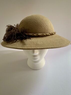 Vintage Anthea Brown Wool Felt Bowler w/Ostrich Feather
